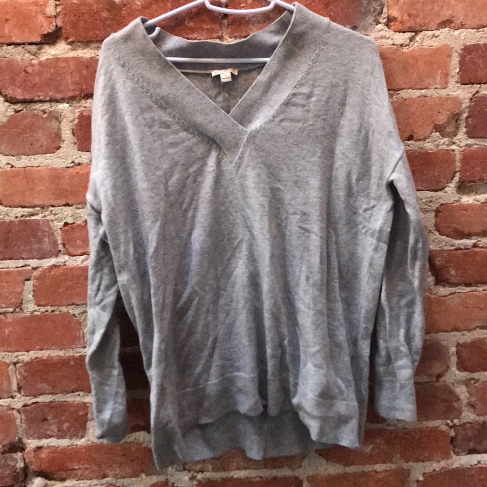 Gap sweater SZ small